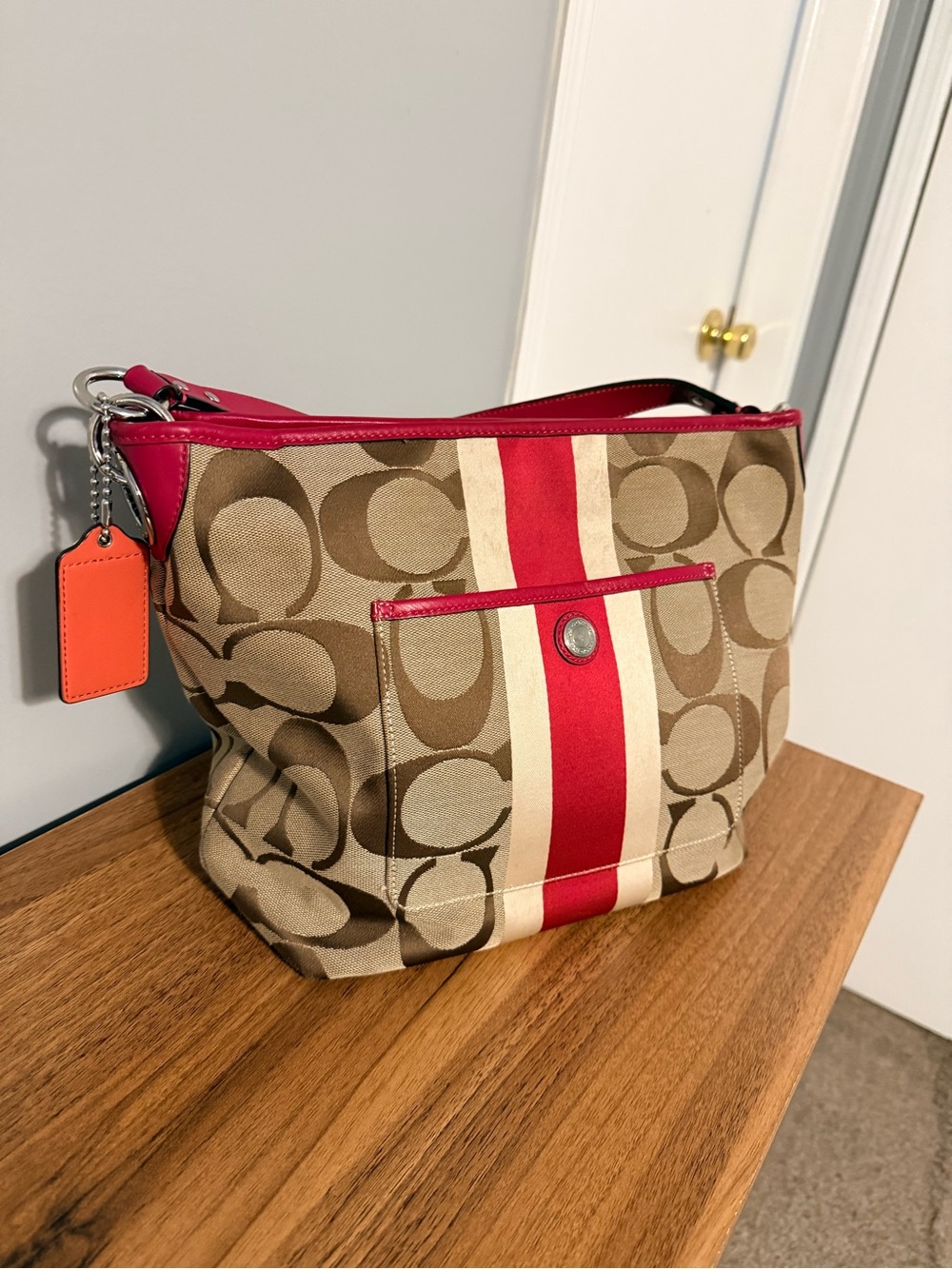 Coach Hamptons Weekend Signature Stripe Tote – Khaki/Berry